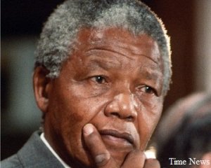 На похоронах Манделы будет Обама и его предшественники