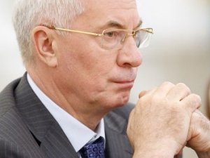 В КПРФ раскритиковали отставку Азарова
