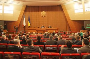 Парламент Крыма пошел в отказ – стычек с Киевом не будет