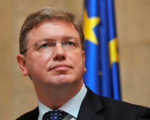 Фюле предлагает принять Украину в Евросоюз