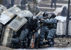 Черная рота спасала безоружных «Беркутовцев», убивая участвующих в Евромайд ...