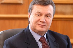 Янукович 13 апреля участвовал в новой пресс-конференции в онлайн трансляции ...