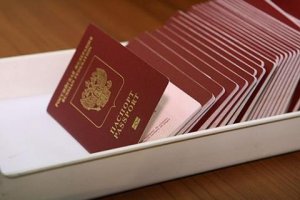 Российские паспорта жителям Крыма выдадут без отметки о детях – всему виной ...