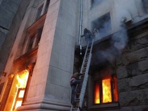 Как горел Дом профсоюзов в Одессе: обнародовано видео (полная версия развития трагических событий 2 мая)