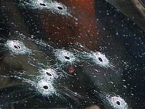 Трагедия в Новоайдаре: вооруженные неизвестные расстреляли мирных жителей - видео