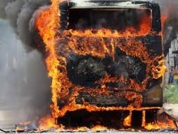 В Днепропетровске сожжено 18 маршрутных такси