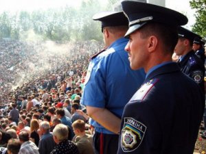 Милиция выполнила требования протестующих пророссийских активистов и  выпустила задержанных 2 мая