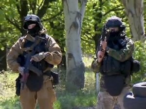 Ополченцы ДНР взяли под контроль управление службы по чрезвычайным ситуациям в Донецке - видео
