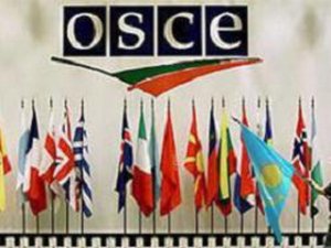Еврокомиссия и ОБСЕ выразили недовольство нарушением прав работников СМИ в Украине