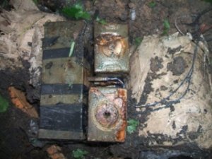 Обнаружена бомба на дороге под Славянском