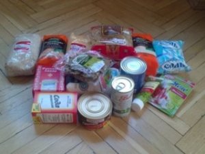 Славянск: пенсионеры без денег, но пока с едой