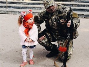 Ополченцы хотят узаконить пребывание в России детей-сирот из Снежного