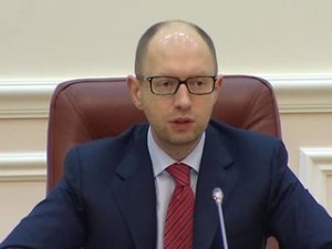 Премьер Яценюк считает, что добьется скидки на газ через суд