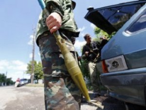 Ополчение Луганска обстреливает силовиков из «Града»