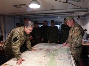 Порошенко утвердил план действий на Донбассе