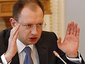 Арсений Яценюк недоволен тем, как украинские бизнесмены используют европейс ...