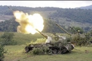 Украинская армия обстреливает Краснодон