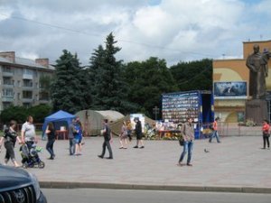 Сотни Майдана решили покинуть палаточный городок