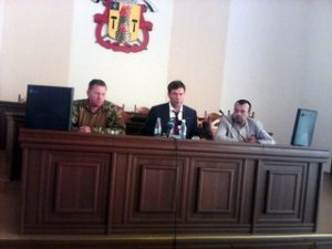 ДНР и ЛНР внесли изменения в конституцию