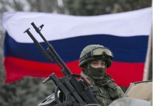 В Сеть попало видео передвижения бронетехники под флагами России у «Донбасс Арены»