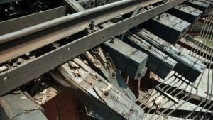 Российские силовики в Донецкой области взорвали железнодорожный переезд