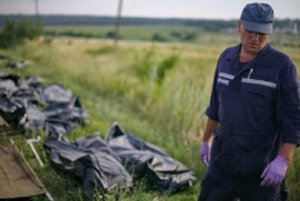 Останки погибших сбитого «Боинга» перевезены в Харьков
