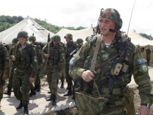 Вторжение войск РФ под видом миротворцев в Украину возможно – НАТО