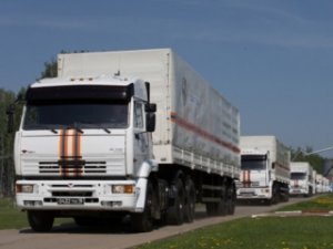 Российский гуманитарный конвой продолжает ехать в Украину