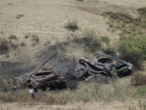 Украинская армия уничтожила в Маркино 6 танков, утверждая, что они российские