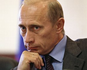 Опрос «Левада-Центра»: россияне рассказали, почему любят Путина