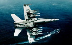 Названы причины крушения двух американских истребителей в Тихом океане