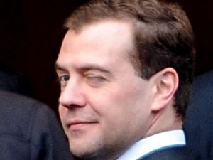 Медведев: Запад вознамерился изолировать Россию – это невозможно