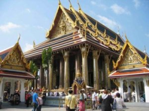 Туристы в Таиланде будут носить идентификационные браслеты