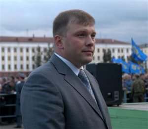 Активисты ЛДПР пикетируют против отмены списков на выборах в Думу Нижнего Новгорода