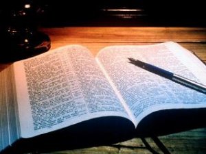 За чтение Библии житель Сочи заплатит штраф в 30 тысяч рублей