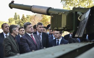 Порошенко отправляет армию в Харьков и Мариуполь