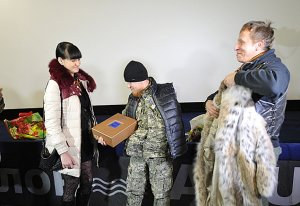 Охлобыстин приехал в Донецк с подарками и кинопремьерой