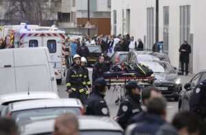 В Париже террористы взяли очередных заложников – видео