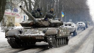 Украинские войска с потерями отступают от Дебальцево