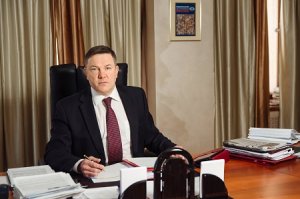 Олег Кувшинников призвал бороться с борщевиком на федеральном уровне