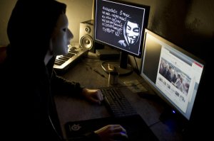 Службой безопасности Сбербанка задержаны тюменские киберпреступники