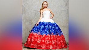 Очаровательная дочь Татьяны Навки нарядилась в платье цвета российского фла ...