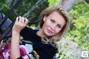 Экс-участница "Дом-2" Элина Камирен оказалась замешана в мошенничестве