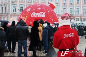 В Киеве «забыли» о бойкоте компании Coca-Сola из-за признания ею Крыма российским ради бесплатного напитка