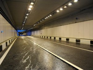 Волоколамский тоннель в Москве вновь перекрыт из-за непогоды на неопределен ...