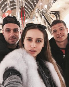 Звезда «Дома-2» Анастасия Киушкина влюбилась в известного украинского футболиста и «привезла» его в Россию