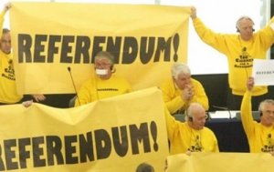 Украинские волонтеры умоляют Нидерланды проголосовать “ЗА” на референдуме