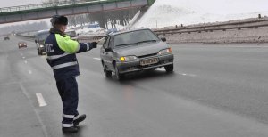 Гаишникам в Белоруссии разрешили посылать водителей «на три весёлых буквы»