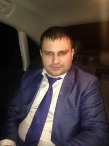 Бизнесмен Удачин подвергся «тортовой садомии» от сторонников Навального