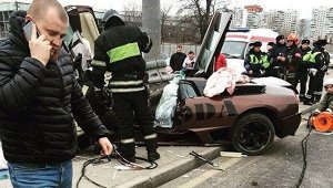 В Москве два работника автосалона разбились на Lamborghini бойца ММА Яндиева